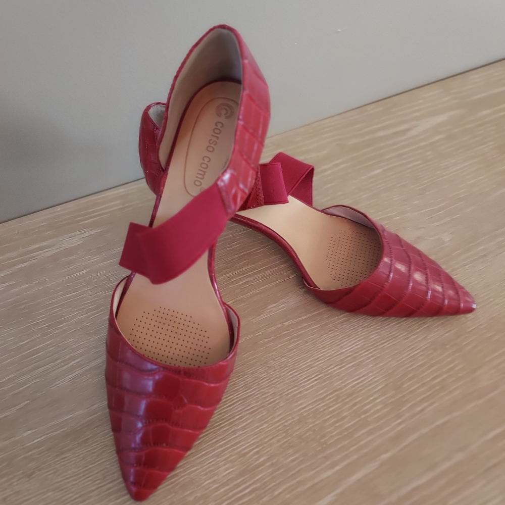 Corso Como Red Crocodile-Embossed Heels - Picture 2 of 4
